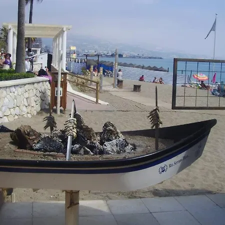 , Beach, Centre ,balcony With Seaview, For 4 Persons * Fuengirola