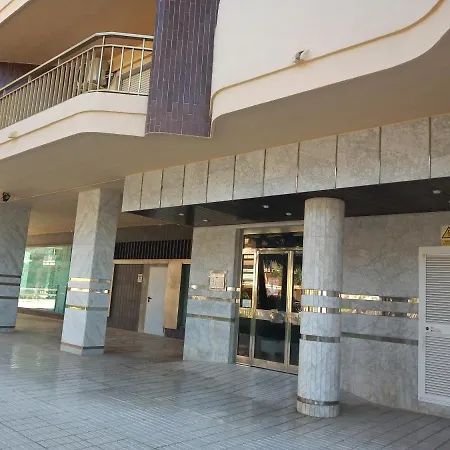 , Beach, Centre ,balcony With Seaview, For 4 Persons Appartement